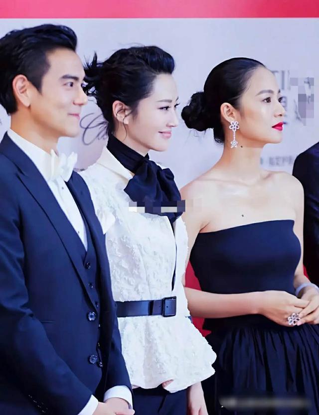 许晴周韵两大美女同框事实证明美不单纯靠脸更靠气质