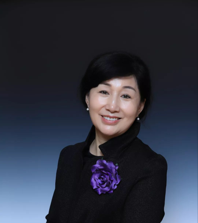 清华附小校长窦桂梅想要孩子学好语文就要给他以下两样东西