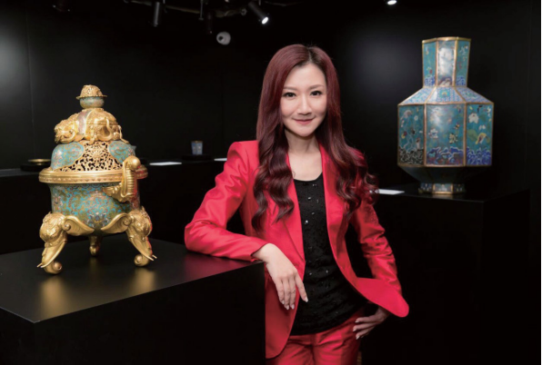 金铃佳士得金槌拍卖师的自我挑战与蜕变