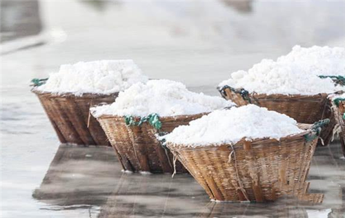 古代卖私盐会坐牢为什么能卖咸鱼专家朝廷聪明定下一个规矩