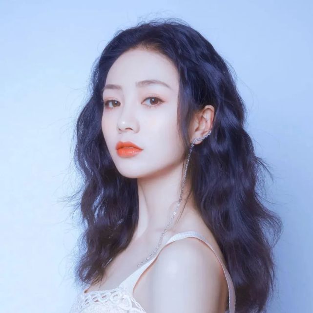 青春有你2谢可寅头像