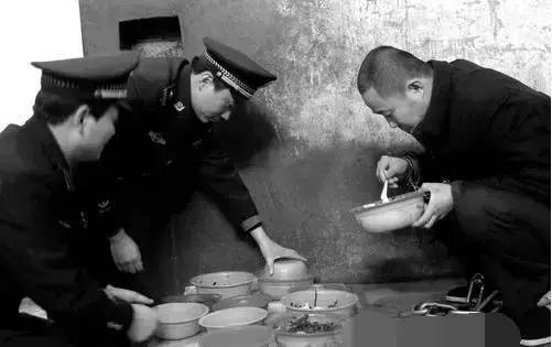 为什么死刑犯被处决后遗体不能由家人带走