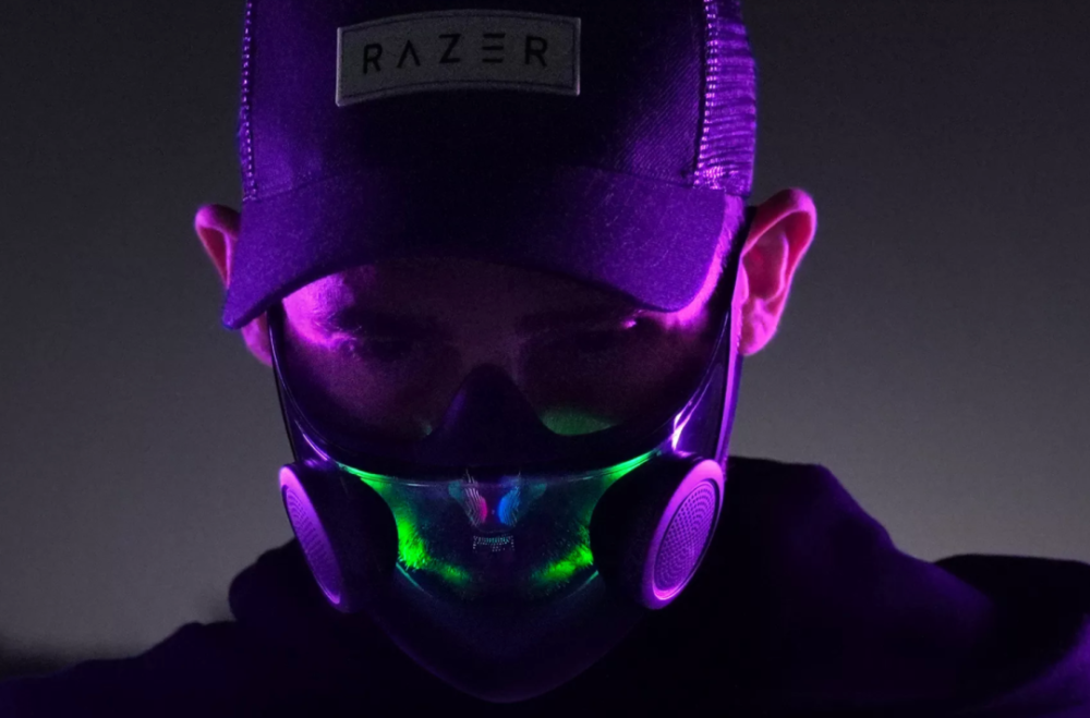 雷蛇推出N95透明智能口罩 带上忽灵忽灵的