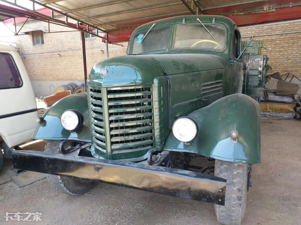 解放ca10b是基于解放ca10打造的一款升级型载重汽车,至于我们常说的