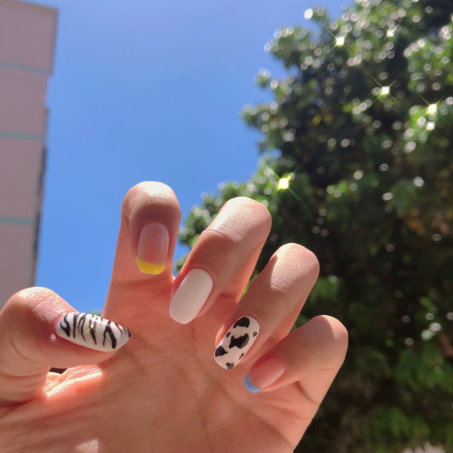 奶牛纹美甲 可爱!