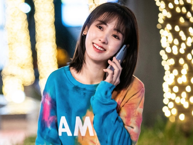 天浩盛世旗下艺人猜你只知道姚安娜和陈飞宇却忘了霸屏的她