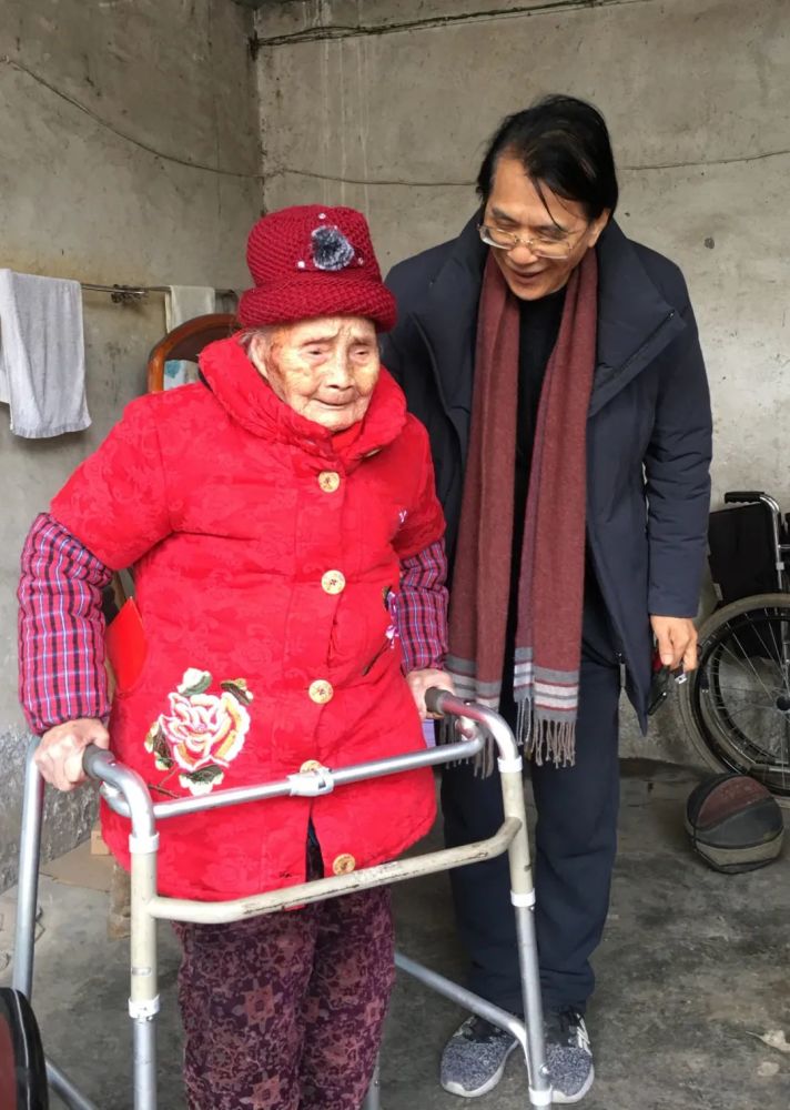 何建明:神了的121岁老寿星!_腾讯新闻