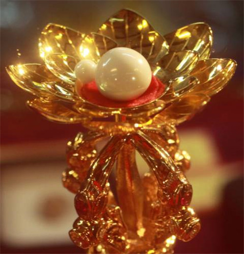 山西发现佛祖舍利专家花11年仍无法取出只因外面系着一条丝带