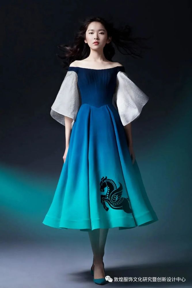 衣尚中国楚艳打造新时代的中国美范式