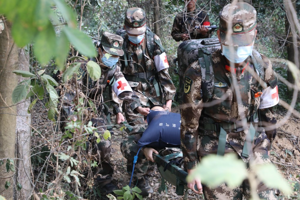 图集|新兵下队,从合格军人向战斗员转变