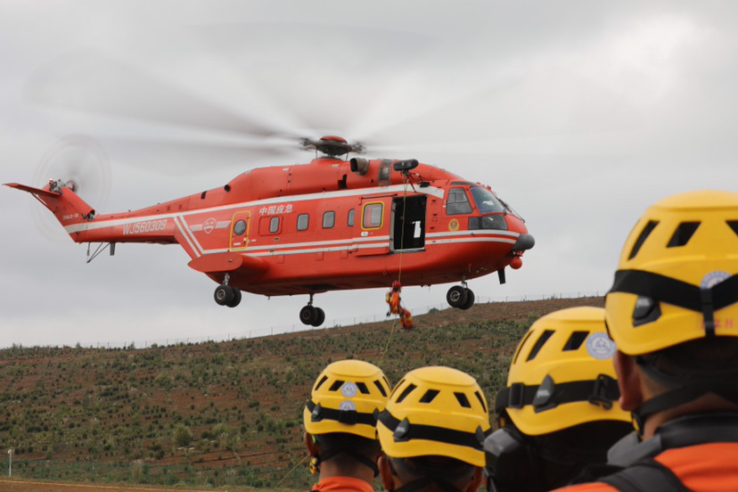 昆明航空救援支队2021年度开训首飞