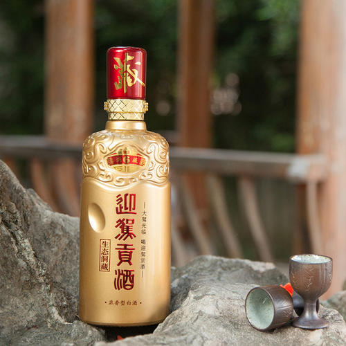 迎驾贡酒是安徽省六安市霍山县佛子岭镇的特产.