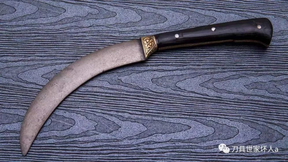 【鋄金乌兹镰刃】