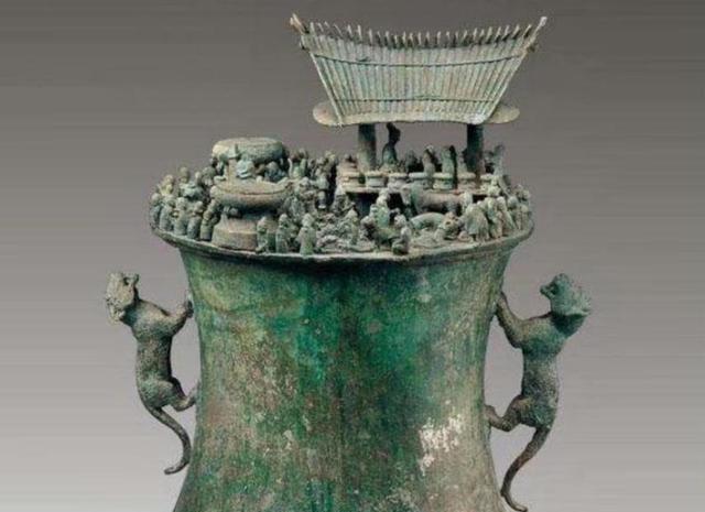1955年云南出土一件青铜鼎,揭开古滇国尘封历史,且禁止出境展览_腾讯