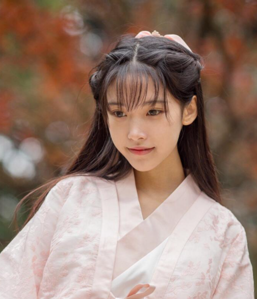 半藏森林进军二次元,cos街霸人物春丽,网友称赞还原度高_腾讯新闻