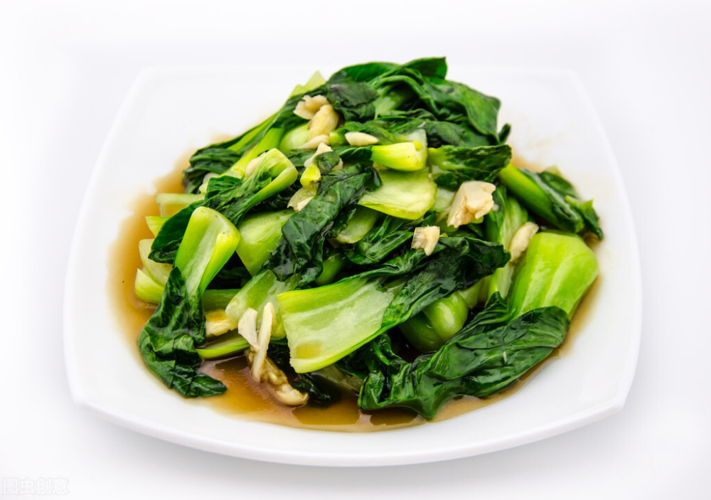 教你一道万能的蒜蓉炒青菜做法超简单经济实惠的菜吃起来吧