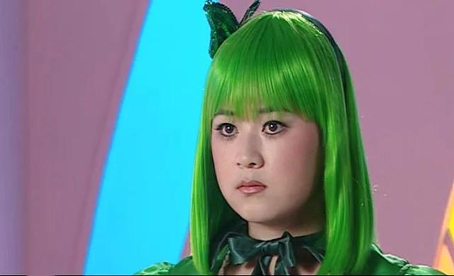 孙侨潞亲姐绿魔仙被质疑蹭妹妹热度:此号停更,头像背景图有深意