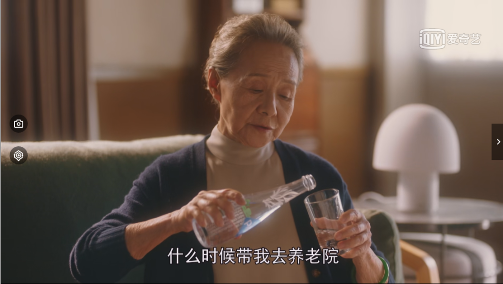 除了以上这些演员,包括南孙的前男友,父母,锁锁的舅