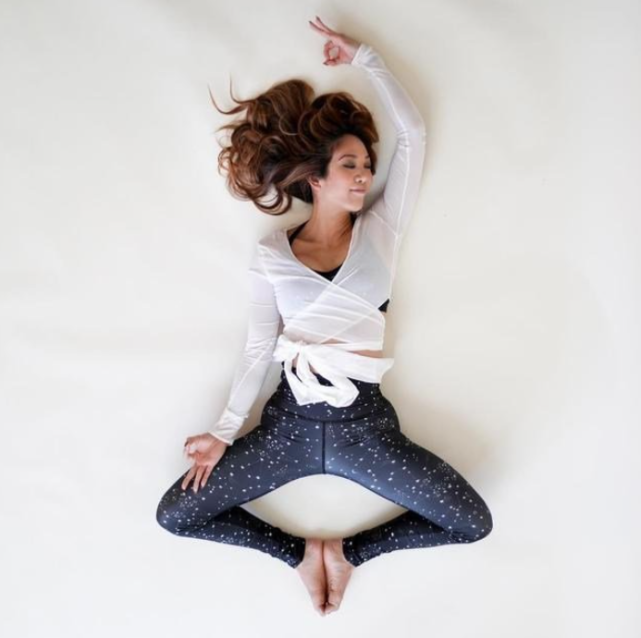 简单5式瑜伽,每天10分钟,瘦身又塑形,助你练出好身材!