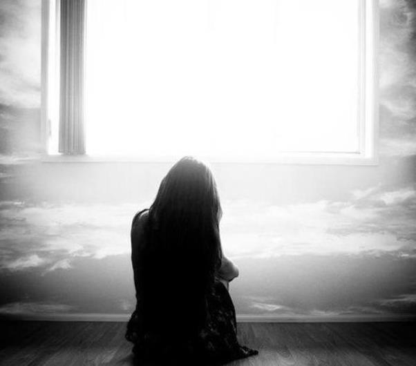 心理测试4个背影哪个最失落测ta对你足够坦诚吗