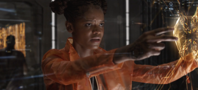 演员这里我们可以知道的是,在剧集中的幻视复活机制是可以被"解释"的