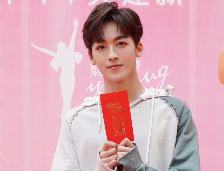 在前段时间,小编就从网上看到了消息,何洛洛去演了一部新剧,这部剧是