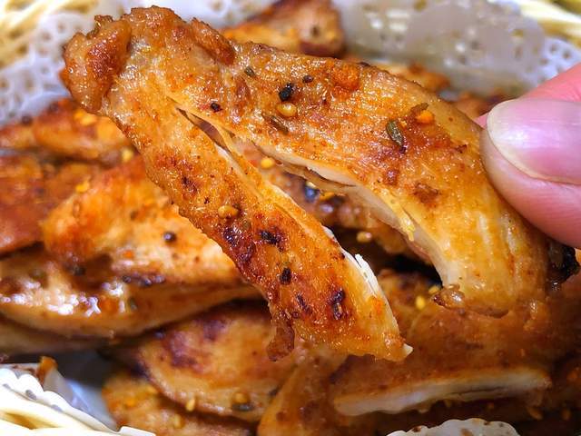 不用烧木炭也能吃到烤鸡肉风味浓郁滑嫩好吃低油无烟很健康