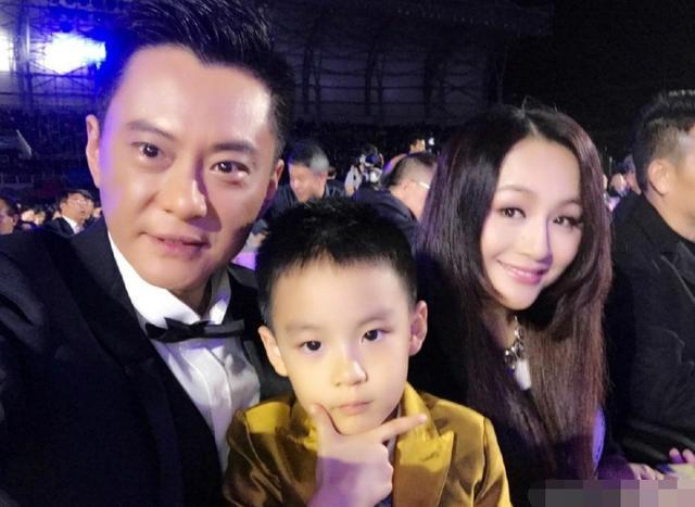 有种遗传叫曹颖的儿子从小帅到大网友羡慕最帅星二代