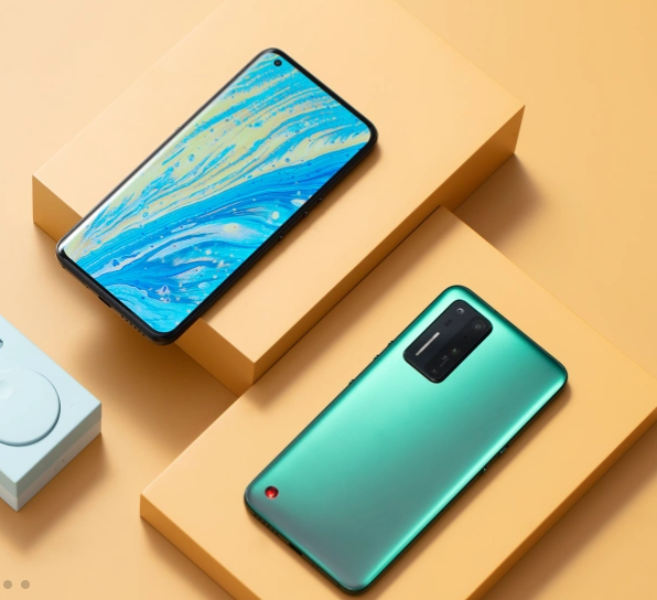 新机坚果手机再见字节跳动将不再研发手机坚果r2成绝唱