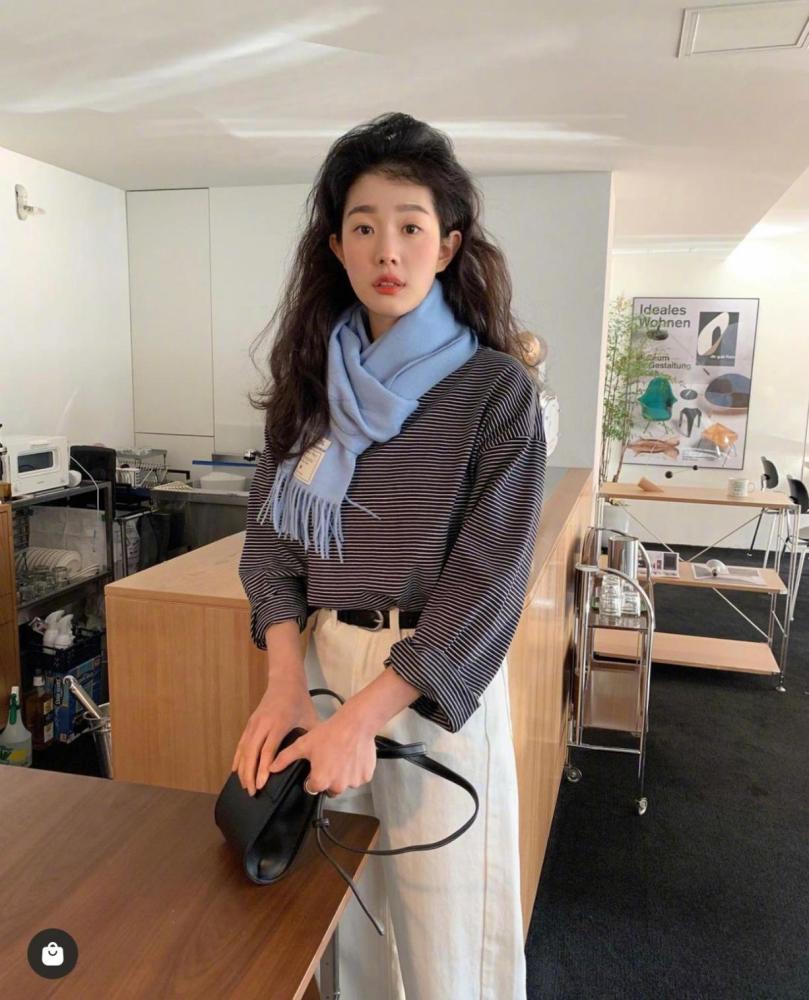 少女感韩国ins穿搭,校园减龄风,青春的感觉又回来了_腾讯新闻