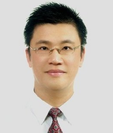 胡乱猜疑的时候,传媒又有了惊天一爆,三胎小王子的亲生父亲竟是苏致远