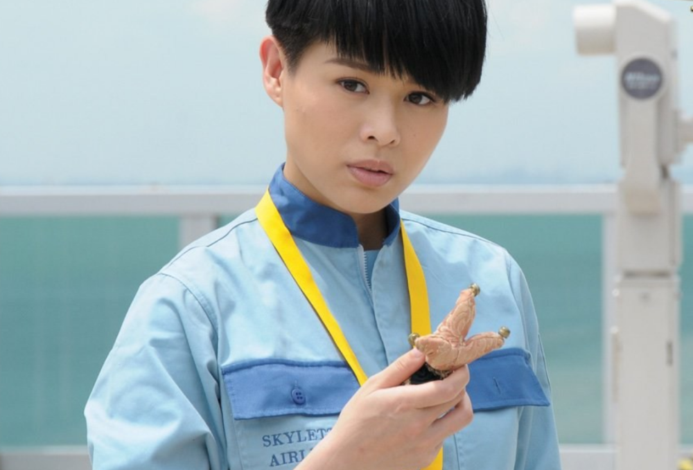 在《流金岁月》后一路开挂的胡杏儿更是在2011年凭借《怒火街头》和