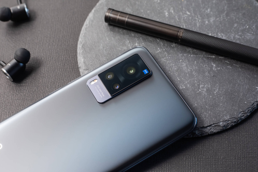 操作系统是深度使用vivo x60后才能够拥有的体验,那么其独特的外观