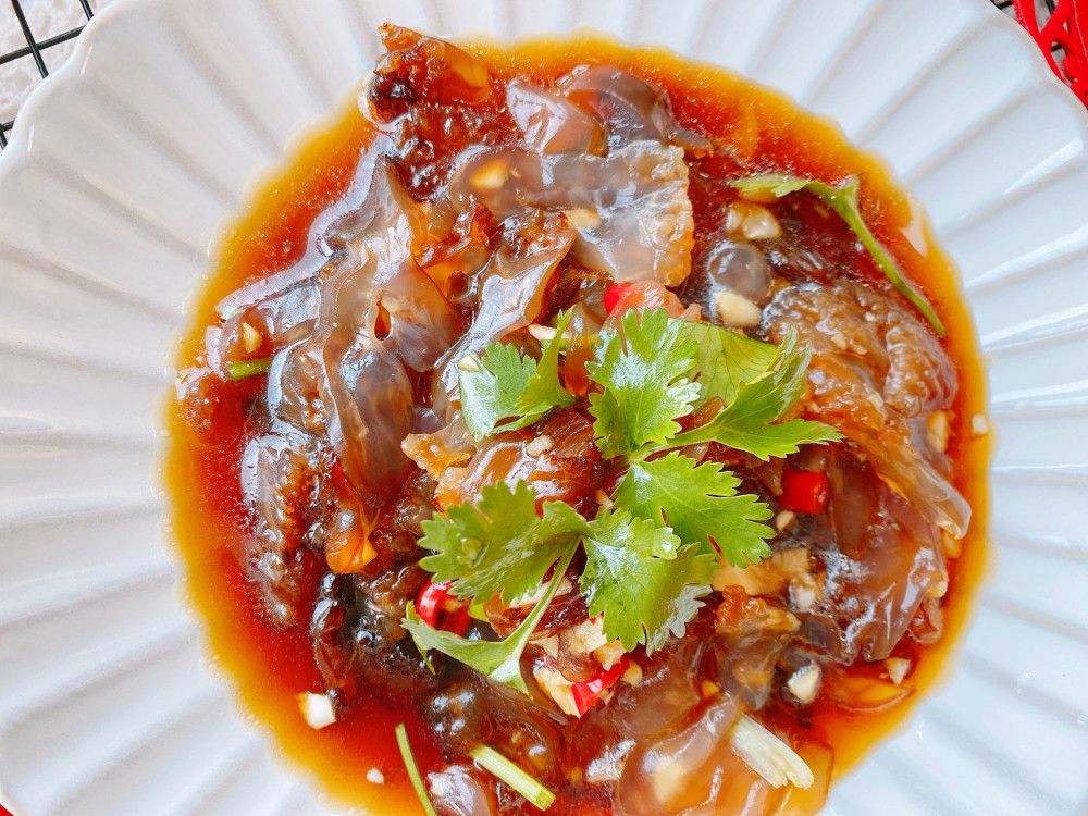 年夜饭凉拌菜之凉拌海蜇头,掌握3点,海蜇酸辣脆爽可口,不发腥_腾讯