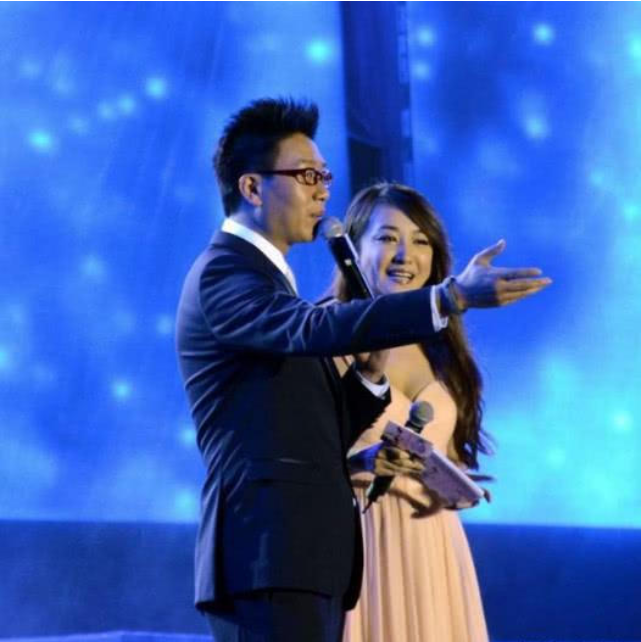 两任妻子都是同行,如今48岁生活十分幸福|央视|林海|金玲