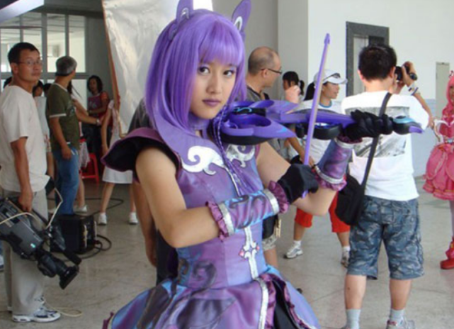 巴啦啦小魔仙12年了凌美琪去世严莉莉参加综艺魔仙女王冻龄了