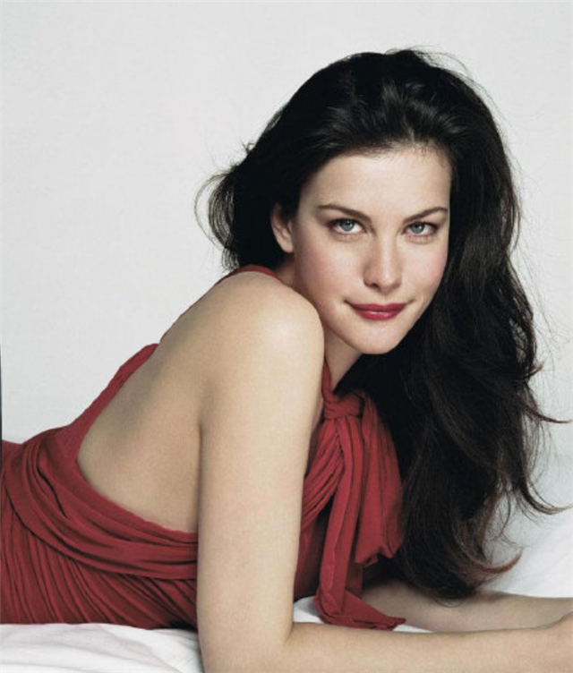 "精灵公主"丽芙·泰勒自曝确诊新冠,单独隔离10天后已康复_腾讯网