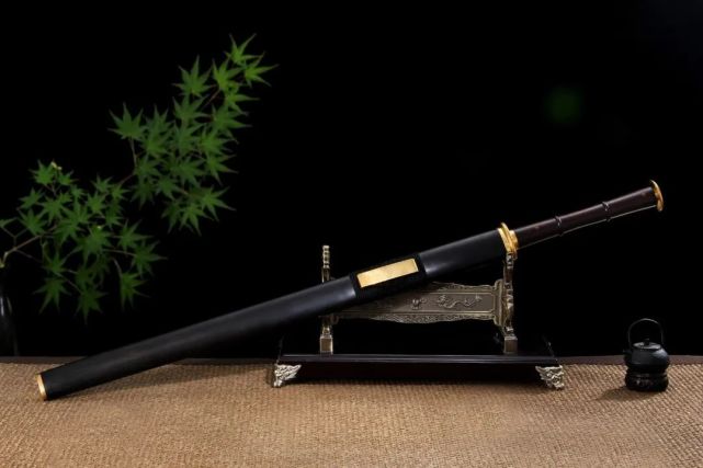 十步杀一人千里不留行最具武侠气息的宝剑乾坤剑