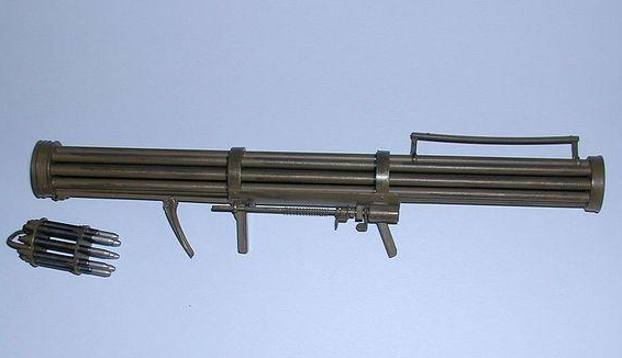 很多军迷都认为,铁拳就是二战德国火箭筒的巅峰,殊不知德国还有一款叫