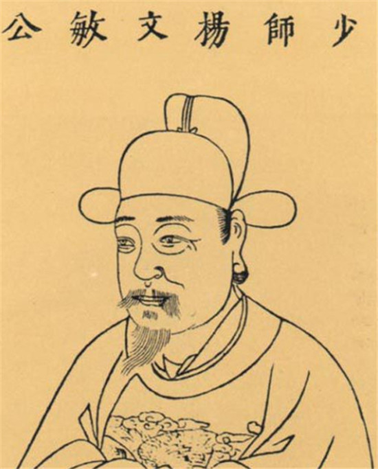 杨荣出生时,爷爷说:哭声雄壮,定能光宗耀祖!