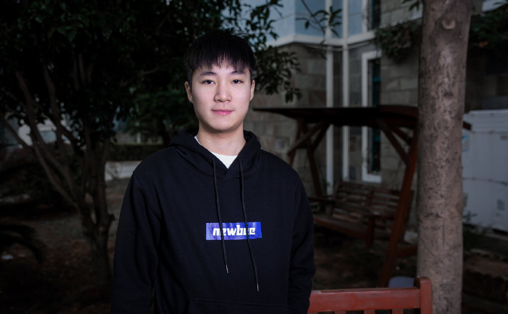 还在假赛疑似前newbee队员aq代打东南亚队伍联赛资格被取消