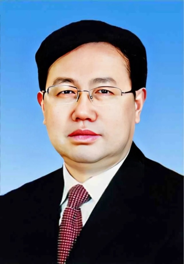 王国斌当选为宜昌市人大常委会主任