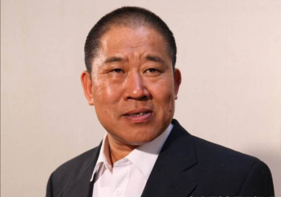 长相奇丑演反派走红,妻子貌美出道多年零绯闻|国家一级演员|王旭东