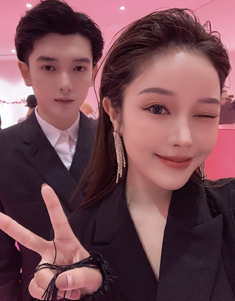 知名网红林珊珊和大白离婚重新做回朋友爱慕虚荣的爱情没能长久