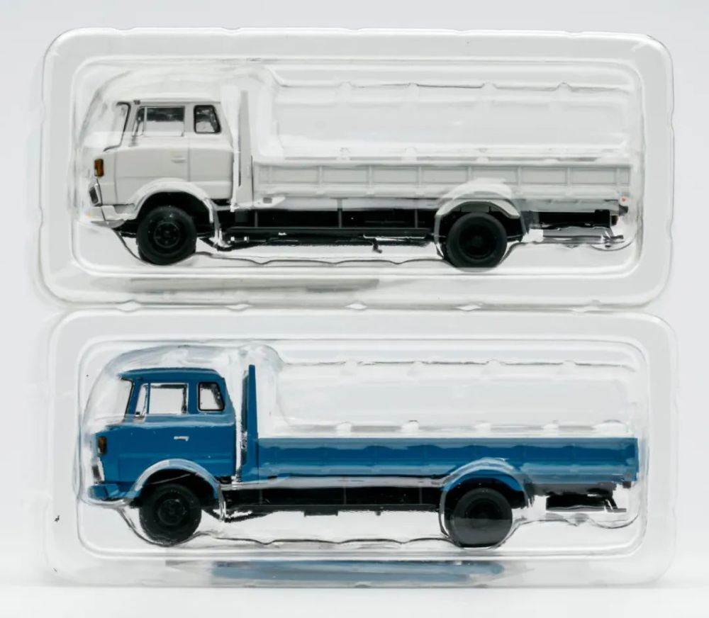 另外配送倒后镜,笔者收藏了不少小比例卡车(拖车)模型,后视镜都存在粘