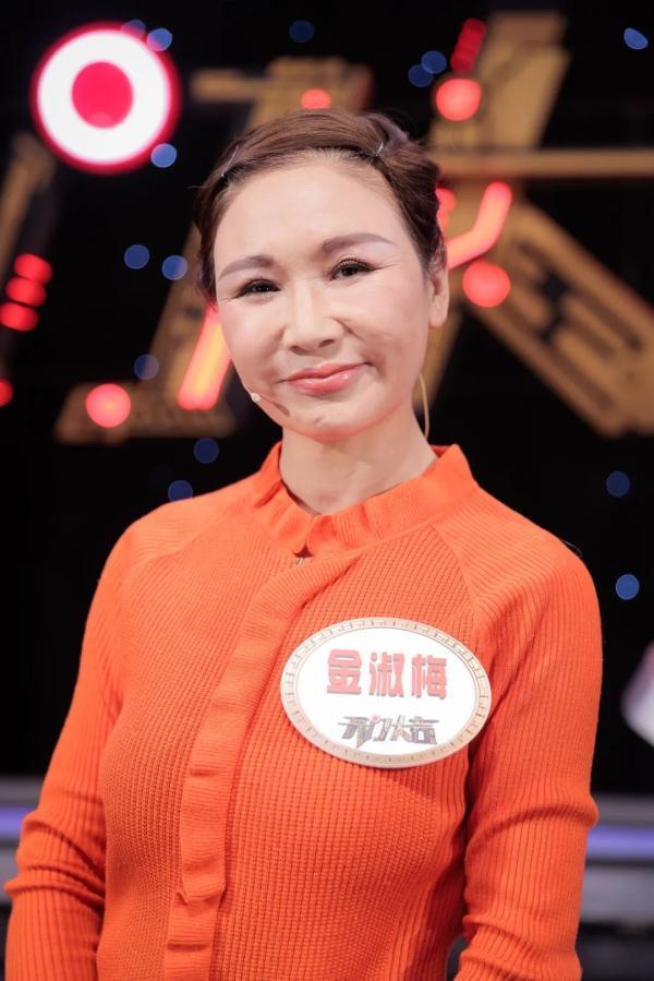 司机阿娟——助农主播贝贝叔叔——短视频博主李佳芮——主持人今天19