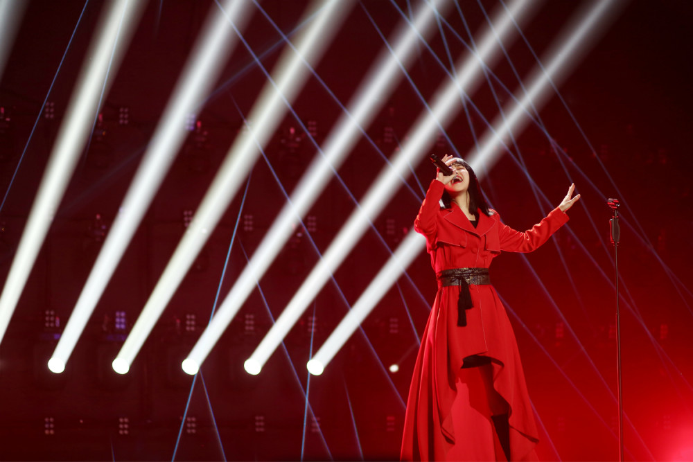 sing女团钟颖亮相上线吧华彩少年演绎传统民歌高山青