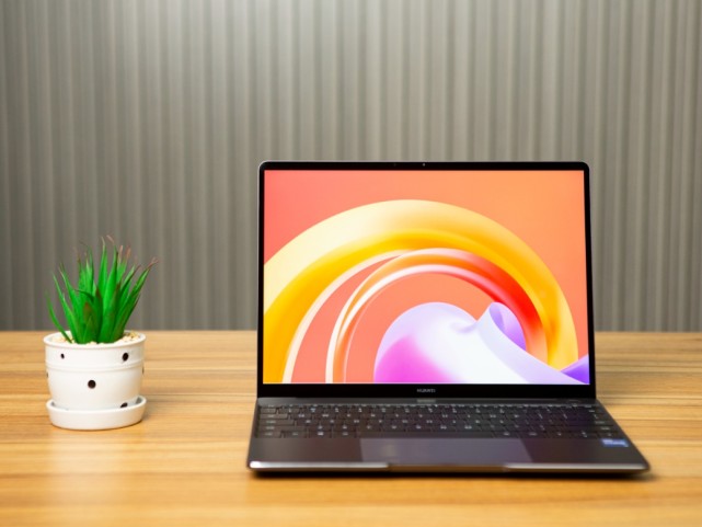 全面屏智慧化体验华为matebook132021款评测