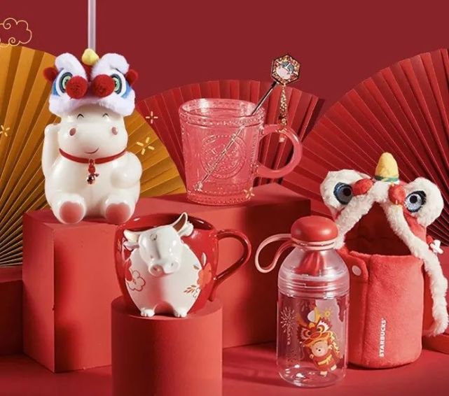 星巴克牛年限定杯,将牛元素玩出了新花样!
