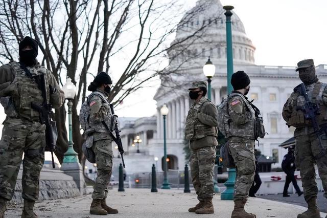 2.5万美军重兵集结华盛顿,军营将变"毒窝",军方作出冒险决定